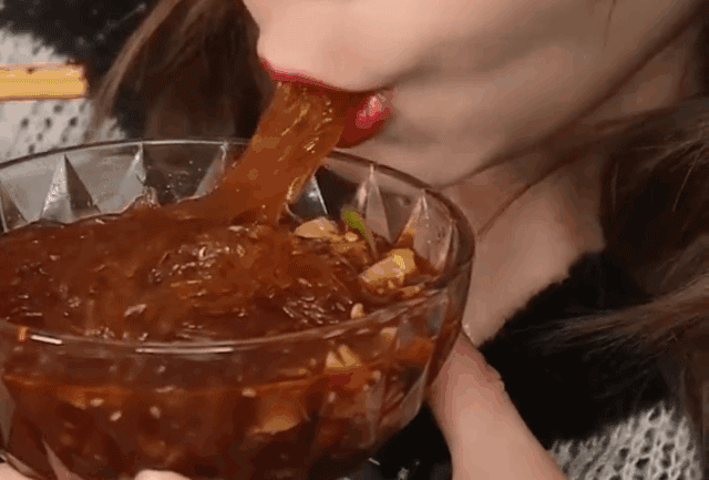 1689524224674160.gif